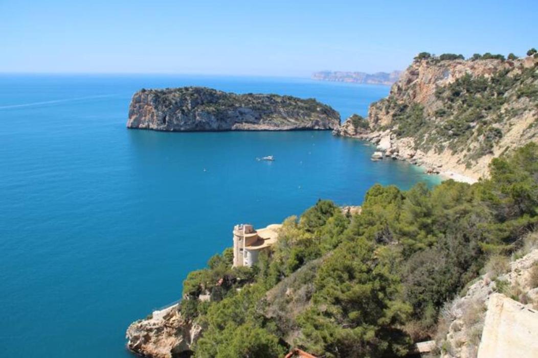 Charming Villa In Montemar With Private, Heated Pool And Sea Views Benissa Eksteriør billede